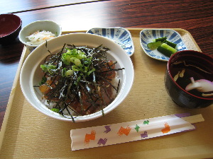 カジキ丼